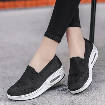 Нови дамски маратонки на равна подметка, удобни лесно дамски обувки са с дишаща мрежа на дебела подметка, без шнур, силни пролетни стилни тенденция обувки на плоска подметка за почивка