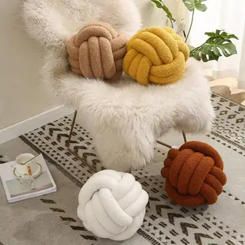 Възглавница с завязанным топката, която е близо до кожата, привлекателна декоративна възглавница с завязанным топка, набитая за баня